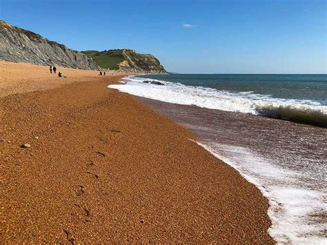 Seatown Dorset - A small village with shingle beach - Dorset Walks