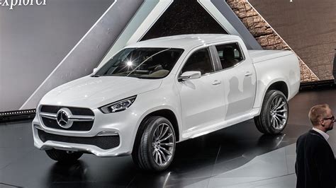 Mercedes-Benz hops into beds with new X-Class pickup truck