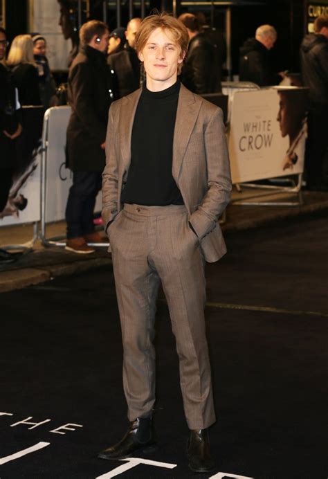 The White Crow (2019) Premiere Photo Gallery and Red Carpet Arrivals ...