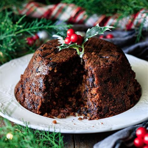 Traditional Figgy Pudding Recipe - Savor the Flavour