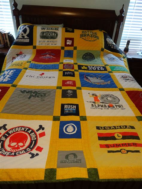 T-shirt quilt. This is what I want to do with all your band shirts! | Tshirt quilt pattern, Tee ...