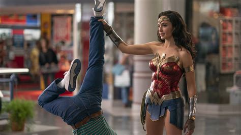 Au tour de Wonder Woman 3 d'être annulé par Warner : Gal Gadot va-t-elle garder le rôle ? - Numerama