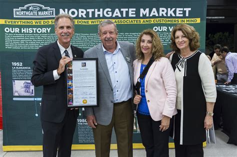 Northgate González Market celebra inauguración de su tienda más reciente en Riverside ...