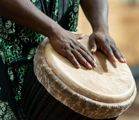 West African Talking Drums and Music - PILOT GUIDES