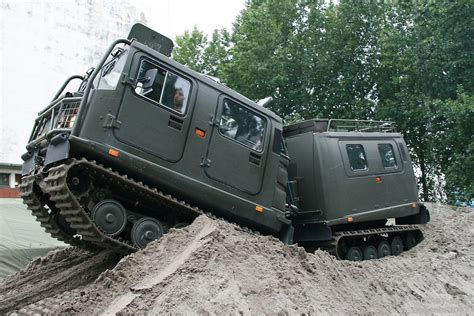 VWVortex.com - Unusual Military Vehicles - COOL