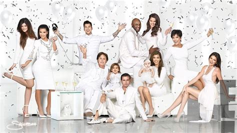 Kim unveils all-white Kardashian family Christmas card 2012