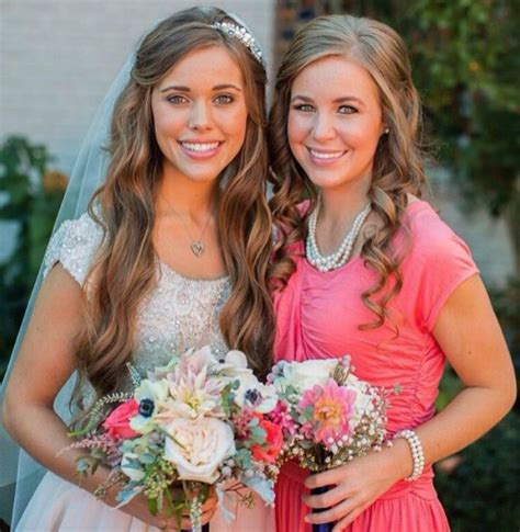 Jessa Duggar Trashes Sister-In-Law's Wedding Dress: It's Too Revealing!