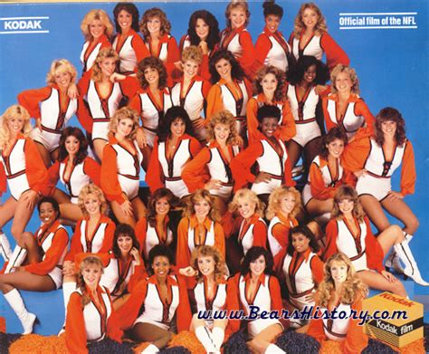 Girls Cheers: Chicago Bears Cheerleaders