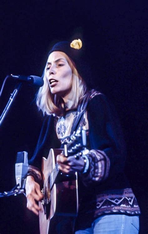 Joni Mitchell’s first night on The Rolling Thunder Revue, New Haven, CT ...