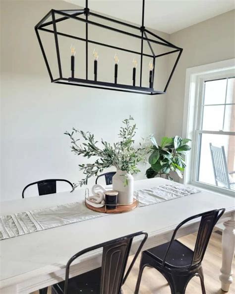 Modern Farmhouse Dining Table Décor - Soul & Lane