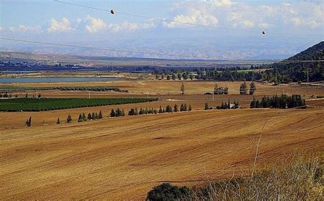 Jezreel: A Military City and the Location of Jehu’s Coup - TheTorah.com