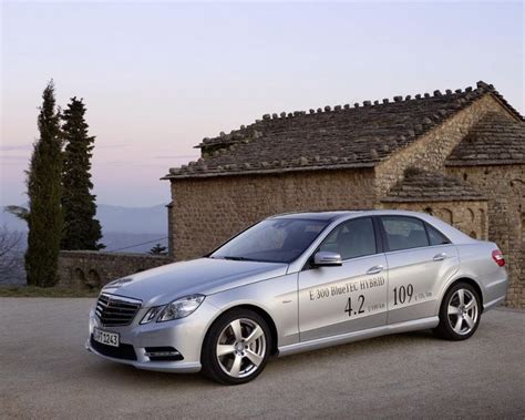 Mercedes-Benz Outs E-Class Hybrid - BenzInsider.com - A Mercedes-Benz ...