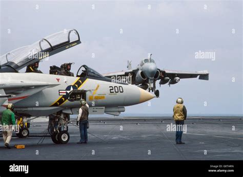 US NAVY, landing of a A 7 "Intruder" strike aircraft and F 14 "Tomcat" fighter aircraft on ...