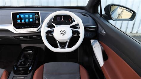 Volkswagen ID.4 interior & comfort | DrivingElectric