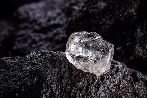 The 10 Most Expensive Minerals in the World (2022) | Wealthy Gorilla