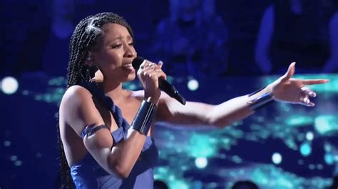 The Voice 24 Playoffs: Kara Tenae Wows with Exquisite "Rain" by SWV