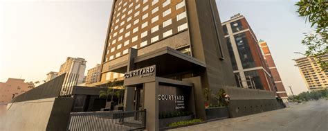 Hotel Rooms & Amenities | Courtyard Vadodara