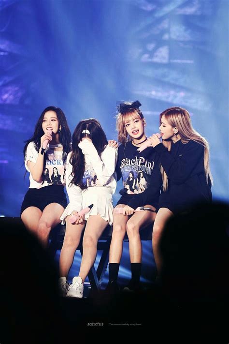 Here's The Touching Reason Why BLACKPINK's Jennie Cried In Their ...