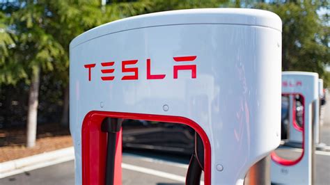 Tesla V3 Supercharger speeds up recharging for Tesla owners - Warrior Trading News