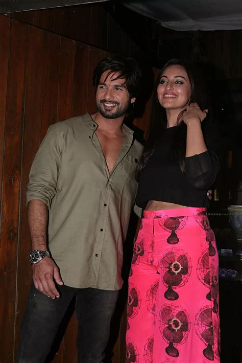 Sonakshi Sinha Admits To Have Dated A Celebrity And The World Doesn't ...