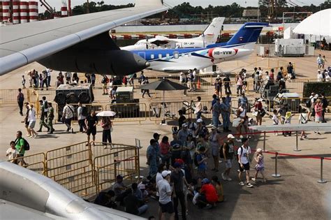 Full-scale Singapore Airshow returns after 6 years, drawing 30,000 ...