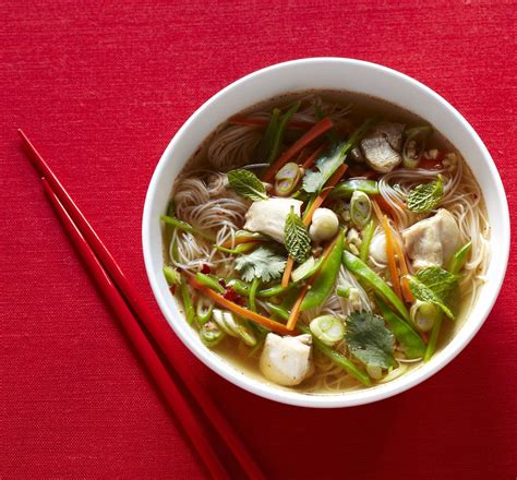 Vietnamese Chicken Noodle Soup | Ethnic recipes, Vegan slow cooker, Healthy dinner