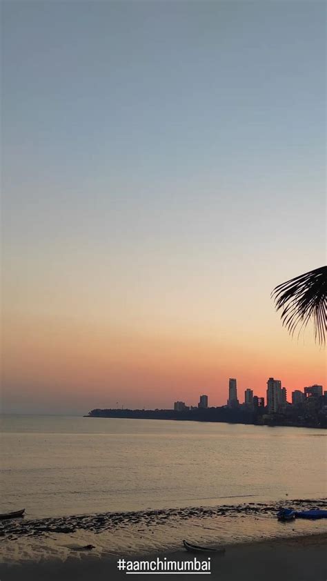 Sunset at Mumbai Marine Drive 🌇 : r/mumbai