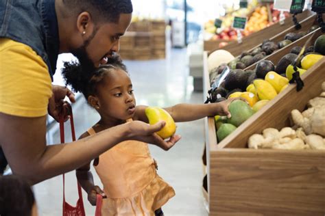 Meet The Detroit Man Opening The City's First Black-Owned Grocery Store ...