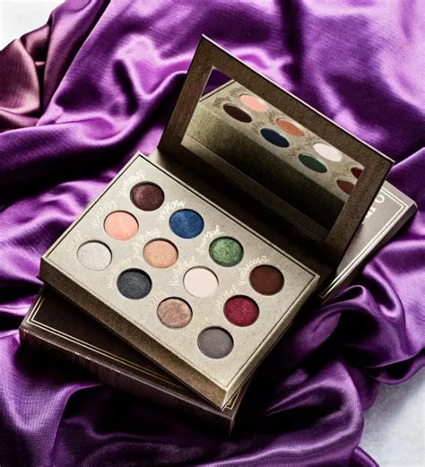 This Harry Potter-Inspired Eyeshadow Palette Is Absolutely Magical - BoredWon