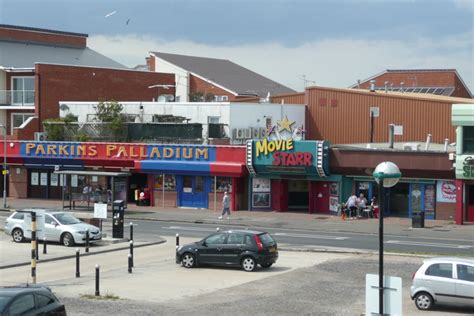 Movie Starr Cineplex in Canvey Island, GB - Cinema Treasures