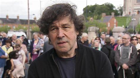 Hollywood actor Stephen Rea unveils plaque for Patrick Magee in Armagh | UTV | ITV News