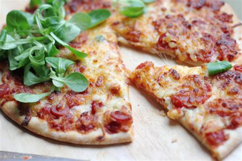 Easy And Quick Homemade Pizza Recipe - Food.com