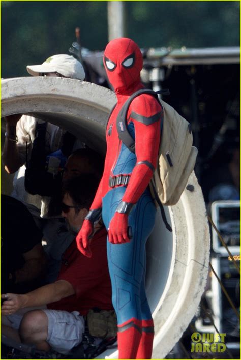 Tom Holland Wears 'Spider-Man' Costume for First Time on Set!: Photo ...