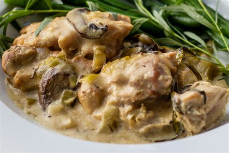 Slow Cooker Tarragon Chicken - Slow Cooker Club