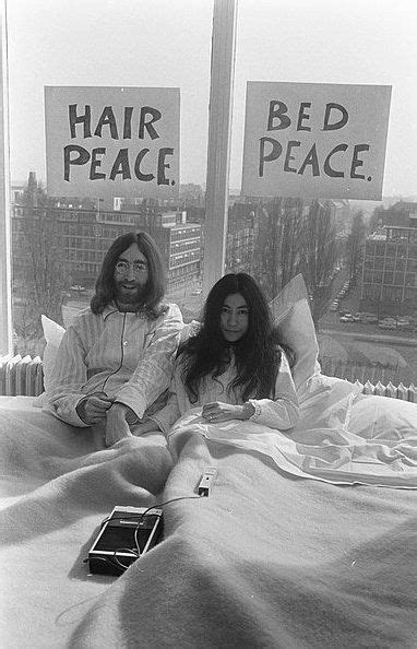 Revisiting John Lennon and Yoko Ono’s iconic ‘bed-in for peace’ protest ...