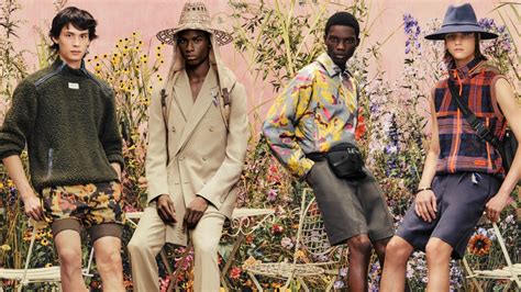 Dior Says It With Flowers in Spring Men's Advertising Campaign