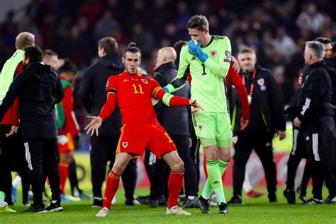 Gareth Bale Celebrates With Flag That Read 'Wales. Golf. Madrid. In That Order' After Wales Win ...