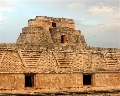 File:Uxmal.jpg - Wikipedia