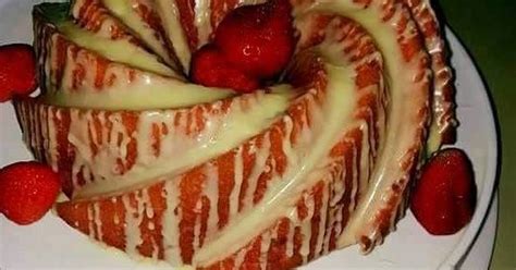 10 Best Strawberry Glaze Cake Recipes