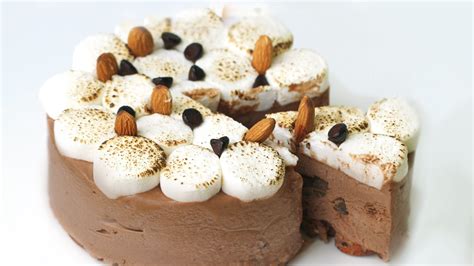 ROCKY ROAD ICE CREAM CAKE - Eggless Chocolate Ice Cream Recipe 초코 아이스크림 케이크 만들기 - YouTube