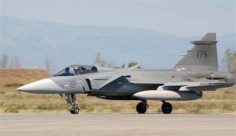 Gripen Fighter Jets Operate from Roadside Bases In Finland | DefenceTalk