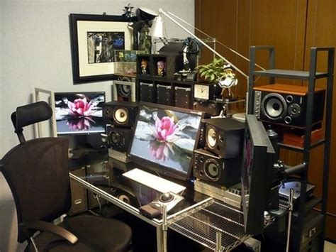 Impressive and Creative Workspaces (32 pics) - Izismile.com