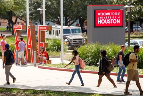 University of Houston medical school gets approval from Texas Legislature | The Texas Tribune