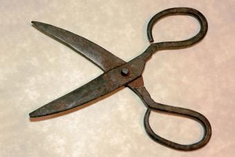 An Introduction to Antique Scissors: Types & Values | LoveToKnow