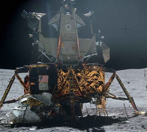 Moon Junk: Over 70 Things We Left on the Moon (With images) | Apollo ...