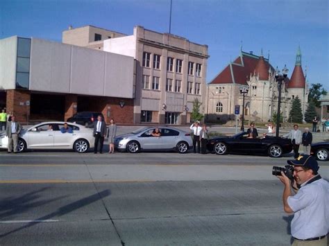 Saginaw County business leaders recreate photo from 100 years ago ...