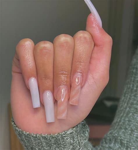 「𝐭𝐡𝐞𝐫𝐞𝐚𝐥𝐝𝐢𝐨𝐫𝐱 」 | Tapered square nails, Acrylic nails, Nails