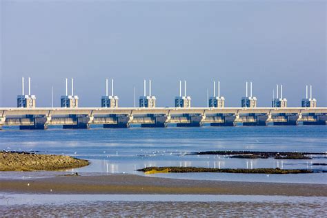 De Oosterscheldekering - Cugla