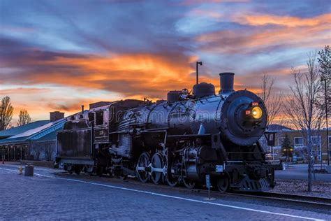 The Train To the Grand Canyon at Williams Station, Arizona Editorial ...