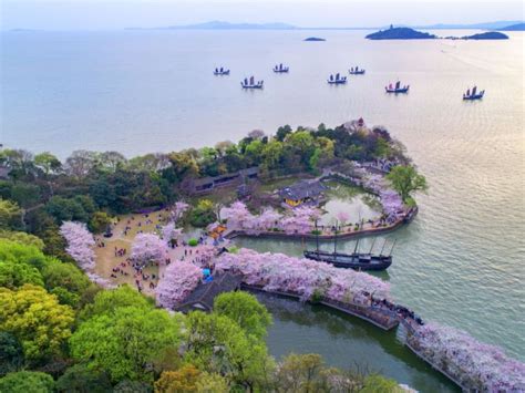 Travel guide to Wuxi, China: Three Kingdoms TV drama set, cherry blossoms, ancient waterways ...